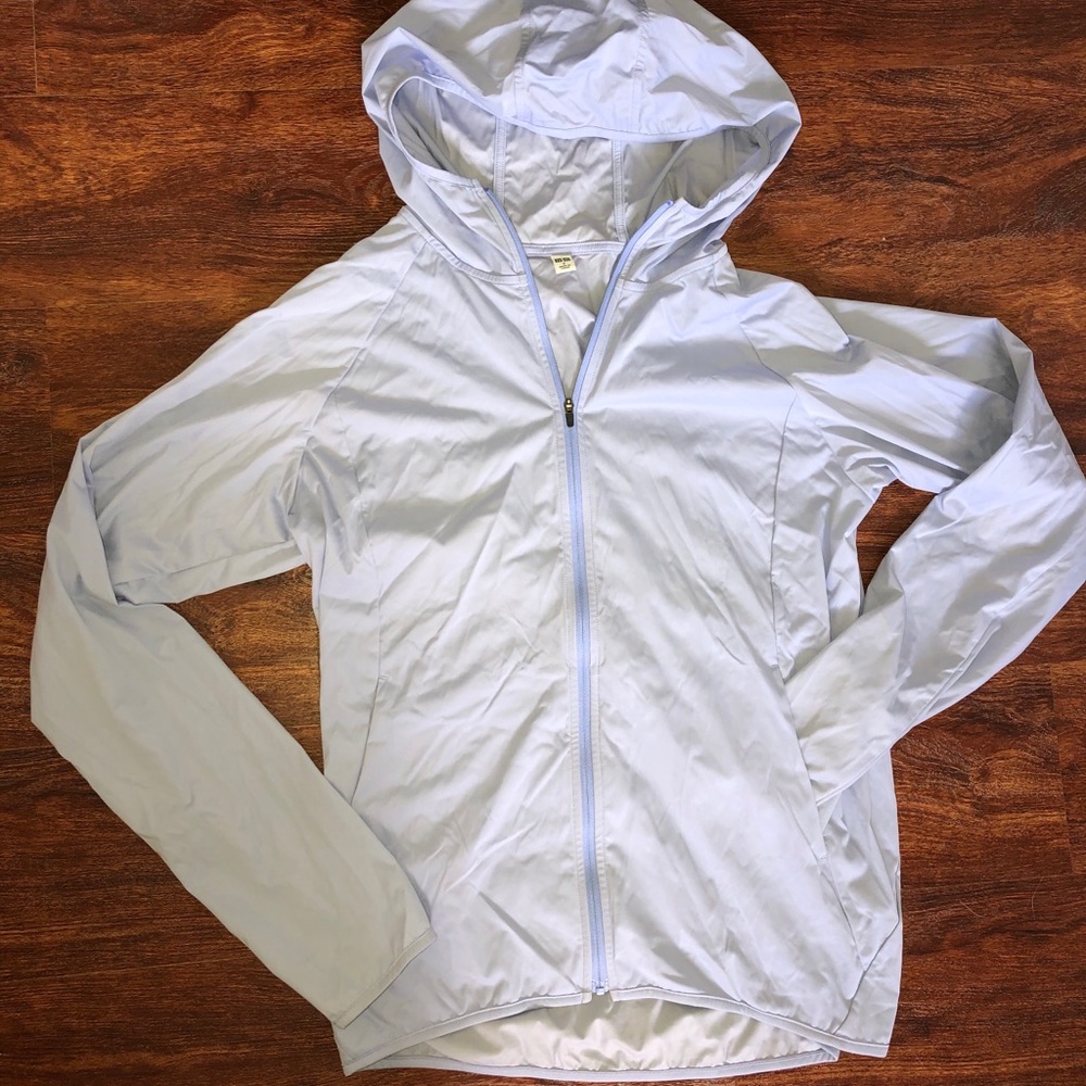 Uniqlo wind breaker